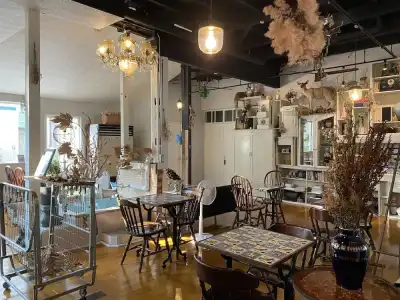 Little Barrel Guest House - 23