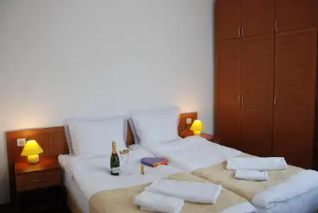 Elegant Lux - 4
