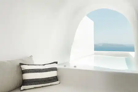 Armenaki -  Adults Only - 2