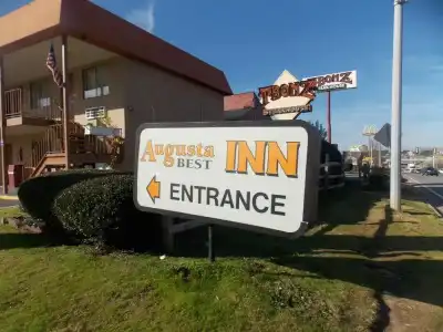 Augusta Best Inn - 10