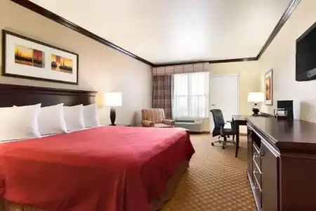 Comfort Inn & Suites Galveston Central Island near Pier - 30