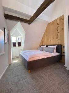 Wertschätzer - Krumme STR - 101