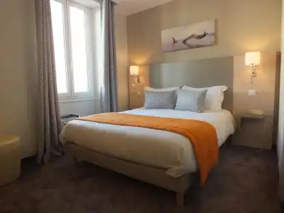 Hôtel du Midi - 46