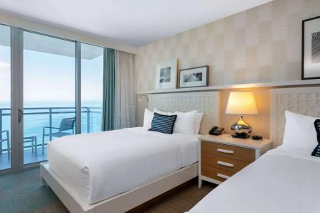 Wyndham Grand Clearwater Beach - 3