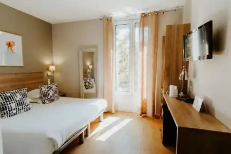Le Petit Castel - 72
