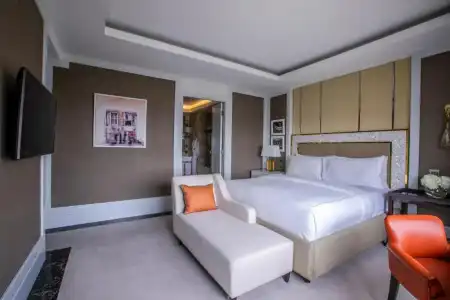 Fairmont - 38