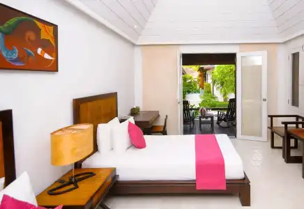 Iyara Beach & Plaza - 5