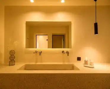Alleys All-Suite & Spa - 58