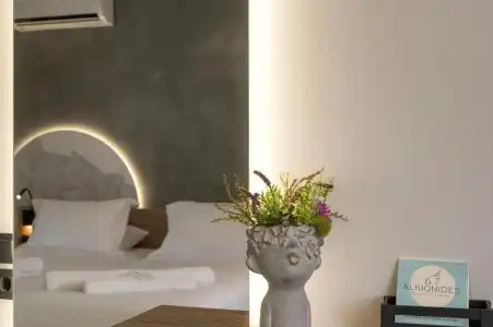 Rhoe Seaside Apartments - 25