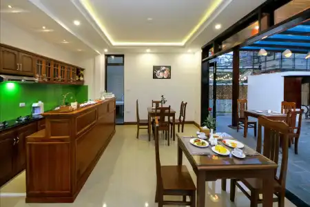 Threeway Riverside Villa - 10