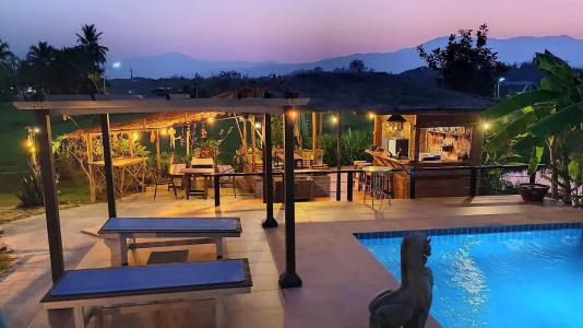 Country Retreat - 32
