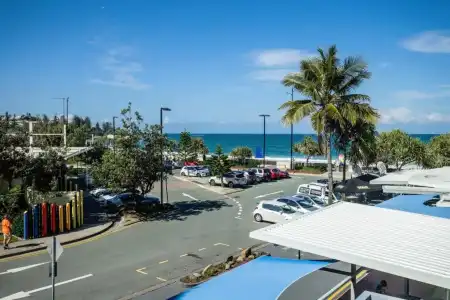 Rolling Surf Resort - 263
