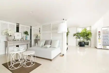 First Choice Suites by the Sea - 3