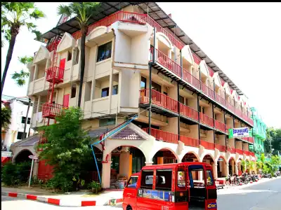 Boomerang Inn - 0