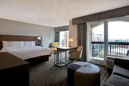 Hampton Inn & Suites Greenville-Downtown-RiverPlace - 98