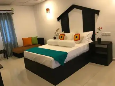 Sunshine Resort and Spa - 29