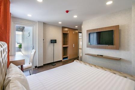 Emerald Central - 113