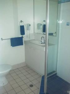 Tranquil Shores Holiday Apartments - 69