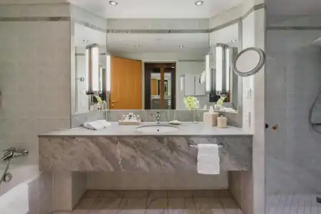JW Marriott Bucharest Grand - 60