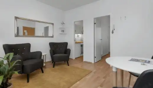 Castle House Luxury Apartments - 15
