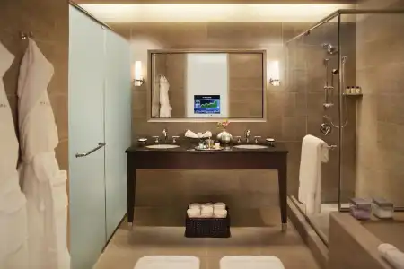 Trump International & Tower - 81