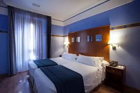 Suites Gran Via 44 Apartahotel - 53