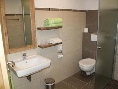 Landgasthof Winzerscheune - 9