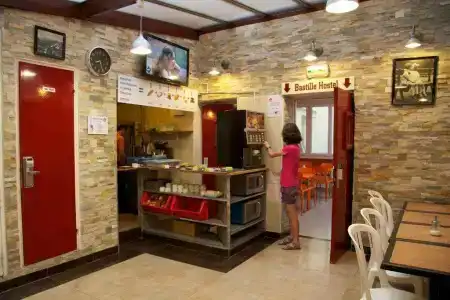 Auberge Internationale des Jeunes - Hostel - 16