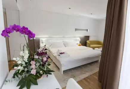 Prestige Tirana - 6