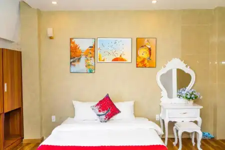 Ngan Pho Studio & - 216