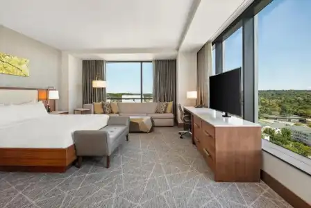 DoubleTree by Hilton Rochester Mayo Clinic Area - 75