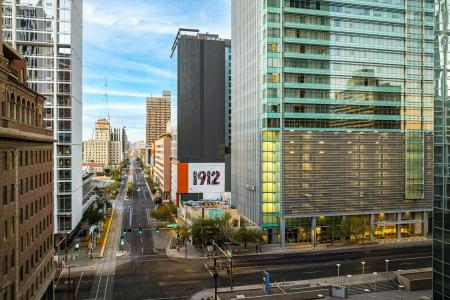 Cambria Downtown Phoenix Convention & Airport - 38