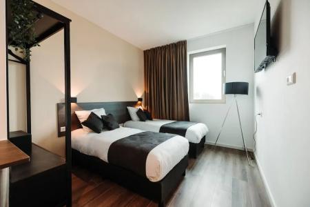 HOTELUX Amsterdam Airport - 5
