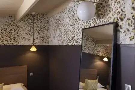 L'Hôtel - Face au Château - Boutique Hôtel et Séminaires - 108