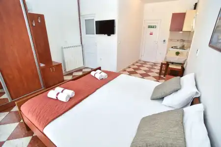 D&D Apartments - 276