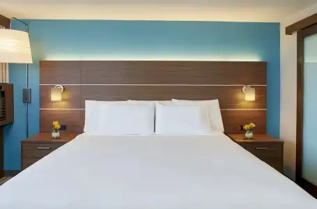 Holiday Inn Express WAIKIKI by IHG - 81