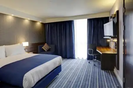 Holiday Inn Express London - ExCeL by IHG - 35