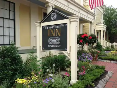 Mary Prentiss Inn - 0