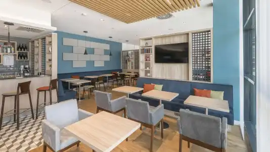 Premier Inn Freiburg City Süd - 20