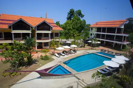 Anjungan Beach Resort - 10