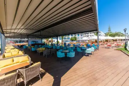 Saranda Palace - 25