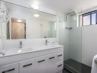 Bella Mare Beachside Apartments - 30