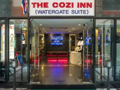 The Cozi Inn - 24