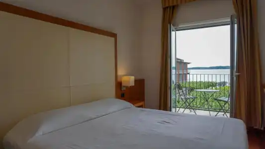 Mavino - 18