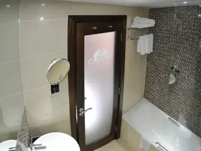 Doubletree by Hilton London Marble Arch - 8