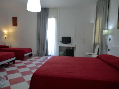 B&B Mediterraneo Mare e Sole - 23