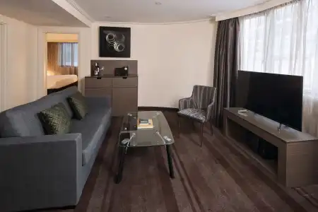 Rydges World Square - 96