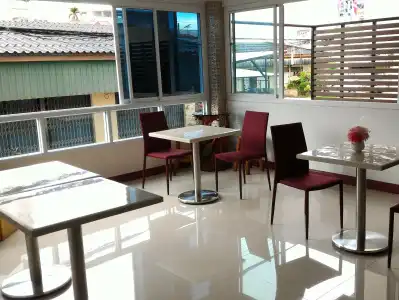 V-House - 11