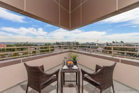 DoubleTree by Hilton San Diego Bayside - 7