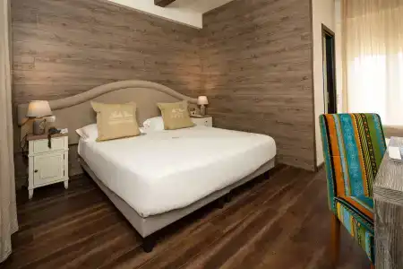 Best Western Maison B - 14